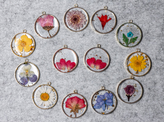 Pendentifs Fleurs Résine
